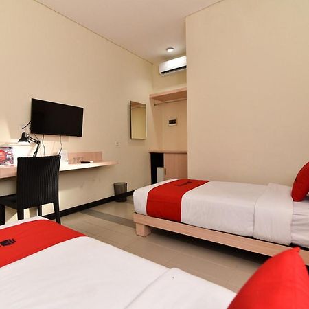 Hotel Reddoorz Near Legian Street Extérieur photo