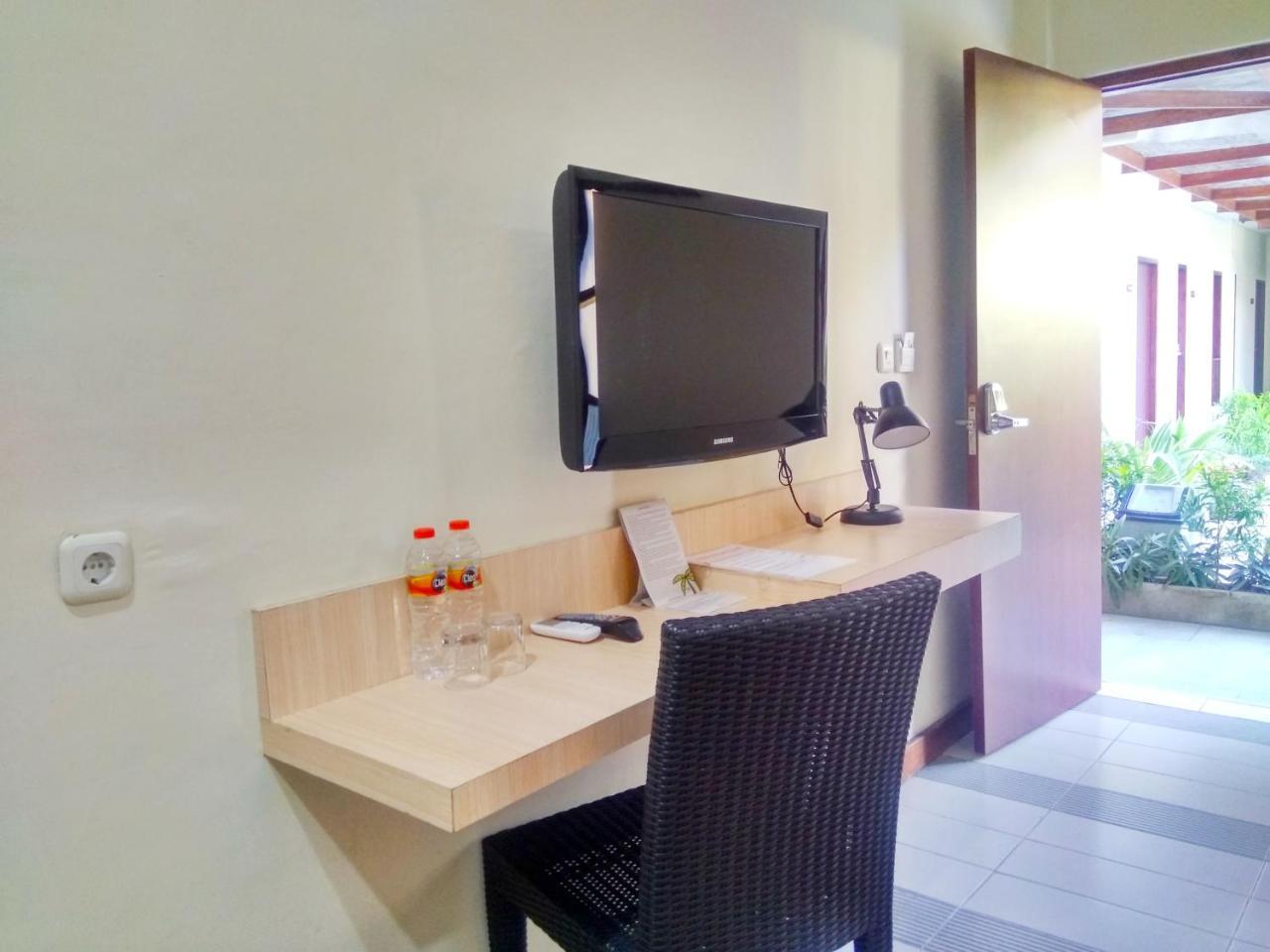 Hotel Reddoorz Near Legian Street Extérieur photo